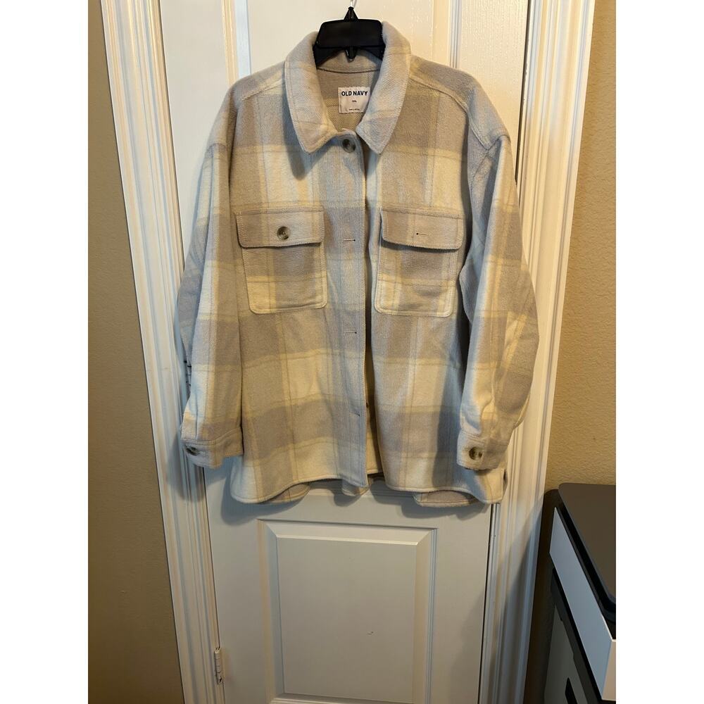 Grey and Cream Old Navy Shacket with Pockets